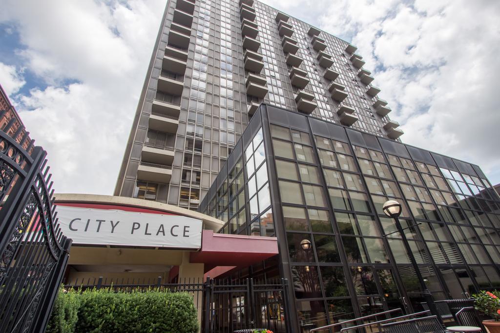 City Place Downtown St. Louis Hotel Buitenkant foto